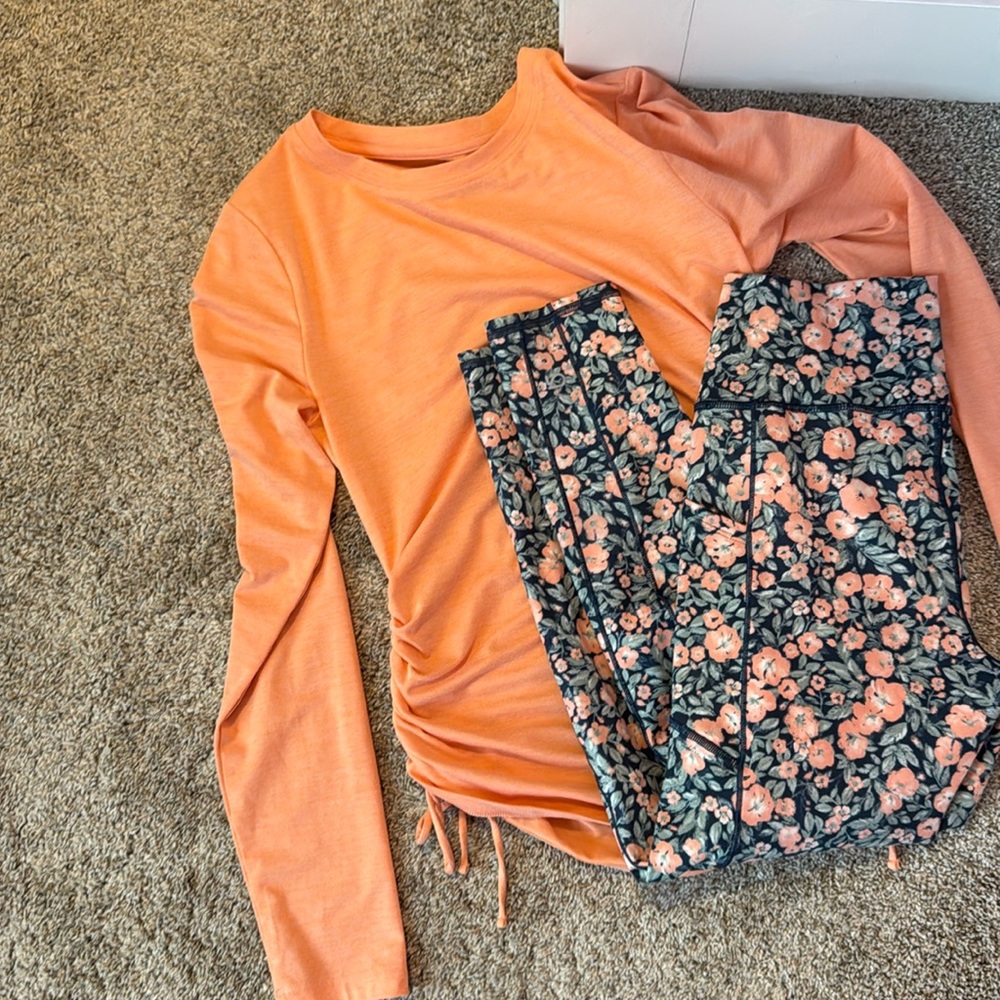 Gap drift shirt and leggings -leggings M, shirt S